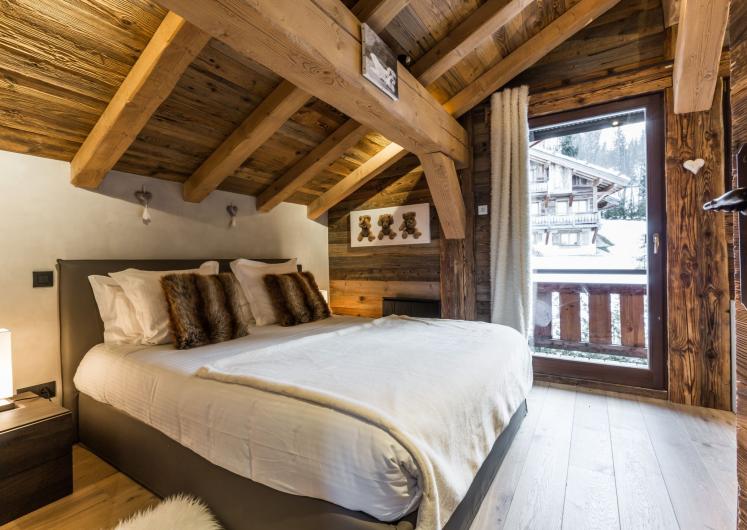 Image of Chalet Red Fox