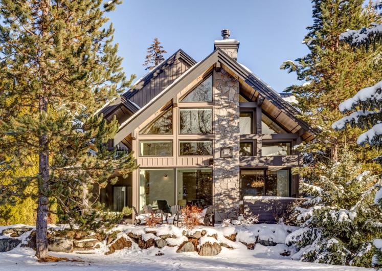 Image of Stellar Jay Chalet