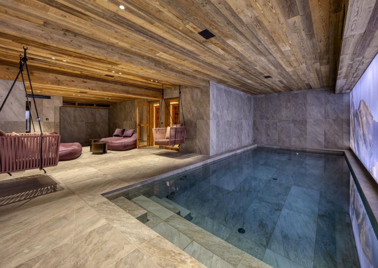 Image of Chalet Poplar