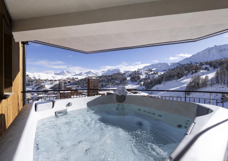 Image of Makalu Suite