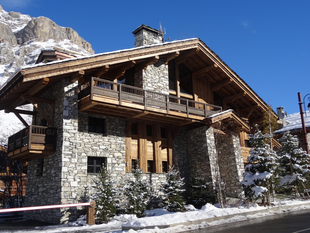 Chalet des Alpes exterior 2