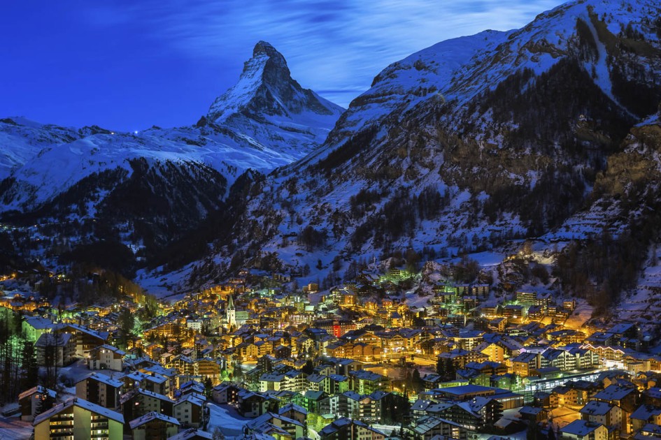 zermatt-village-matterhorn-lights