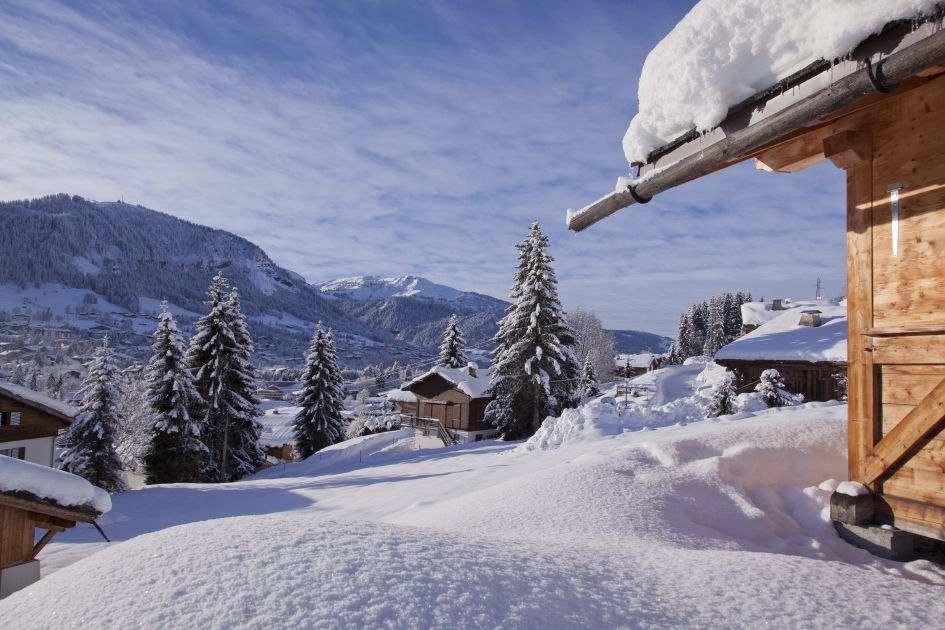 book your ski holiday early, early bird ski holiday, reasons to book a ski holiday early