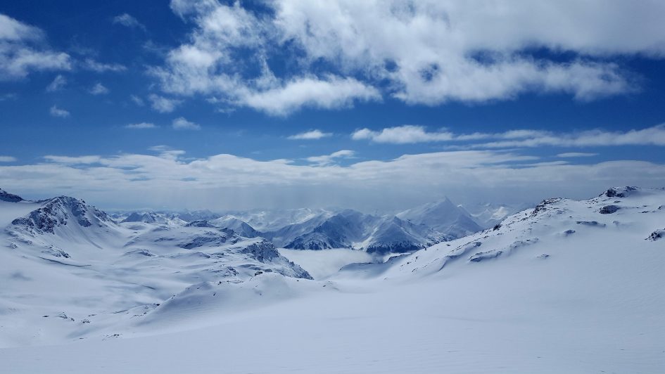 best pistes in Val Thorens, Val Thorens skiing, ski Val Thorens Skiin in Val Thorens, Best ski runs Val Thorens 