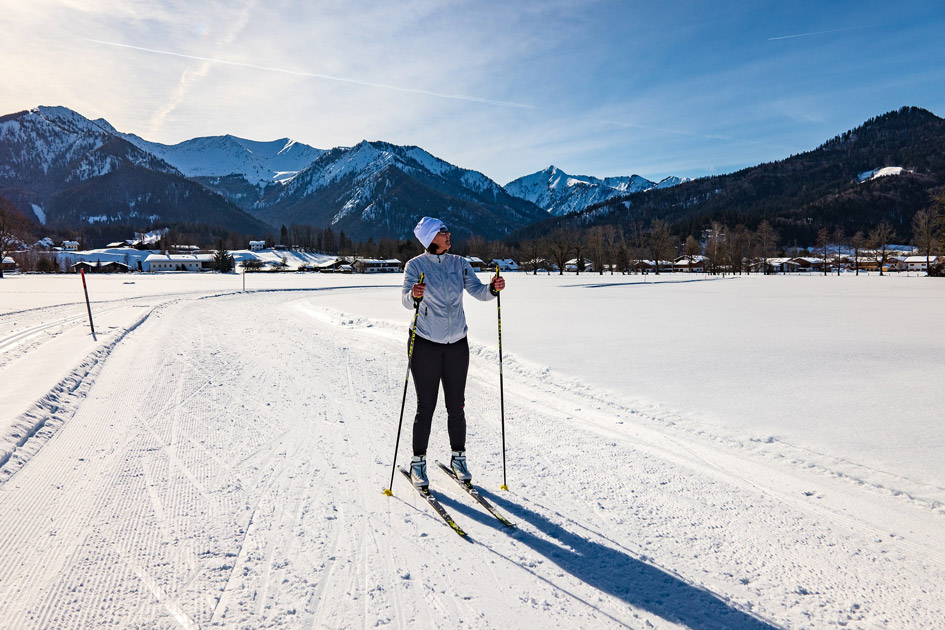 cross country skiing, xc skiing, cross-country skiing Alps, cross-country ski trails, introduction to cross-country skiing