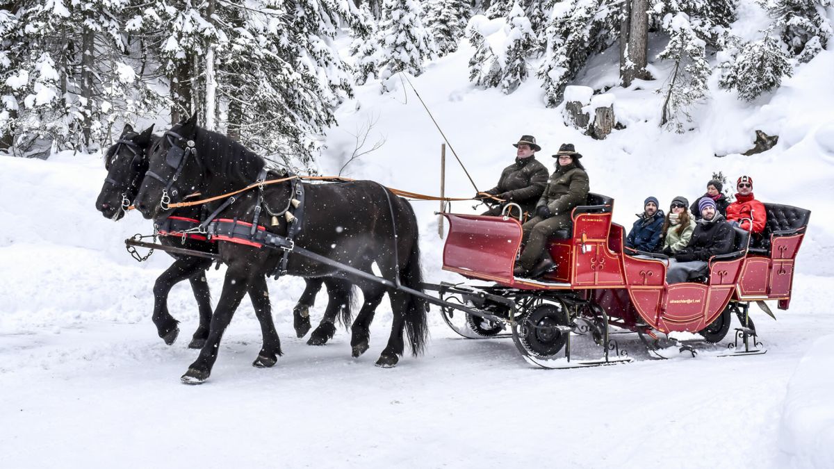 horse and sleigh ride in St Anton, St Anton sleigh ride, horse and carriage ride St Anton, non ski activity in St Anton