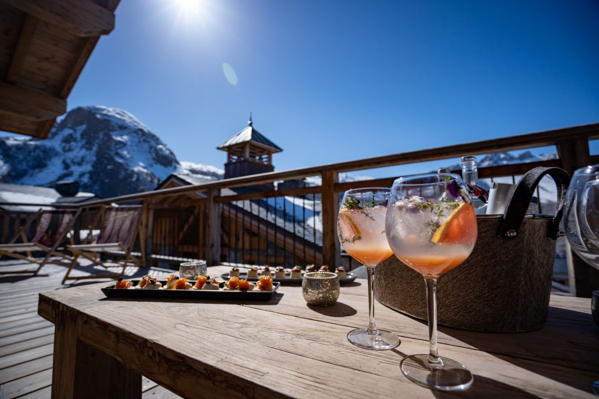 catered ski chalet three valleys, catered luxury chalet St Martin de Belleville, luxury ski holiday St Martin de Belleville 