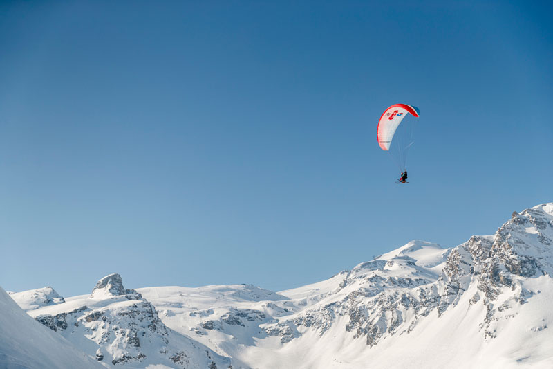 Parapenting when you go spring skiing