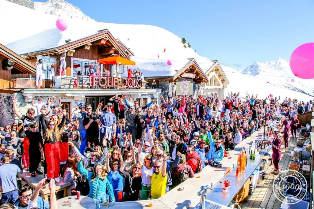 Folie Douce Three Valleys, apres ski in the Three Valleys, Folie Douce Meribel, Folie Douce Courchevel