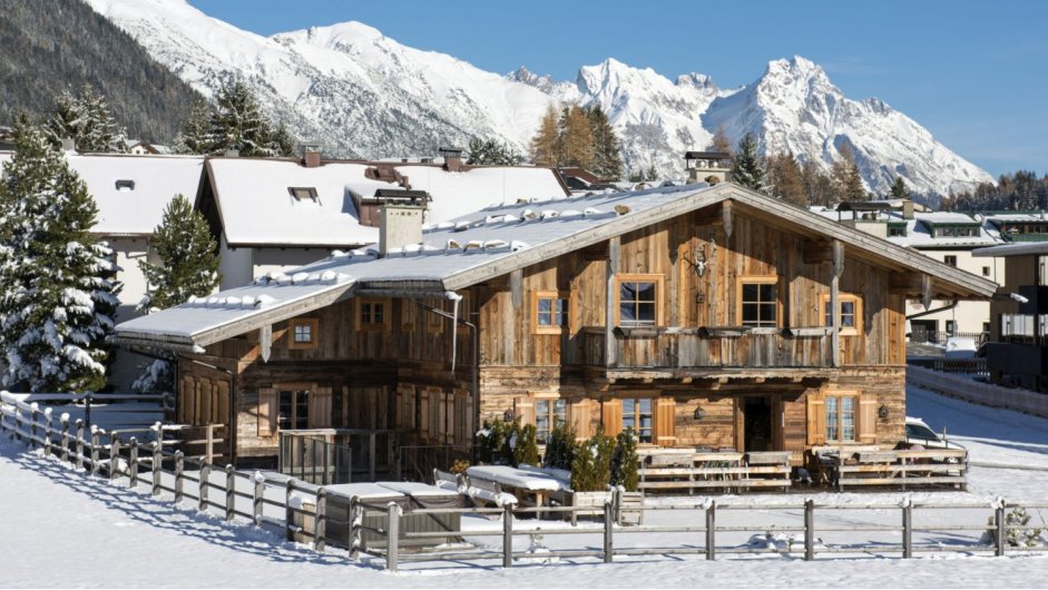 luxury ski chalet, advanced skiers, advanced ski resorts 
