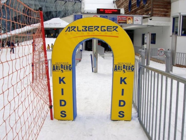 Arlberg kids ski area, ski sopes for children in the Arlberg