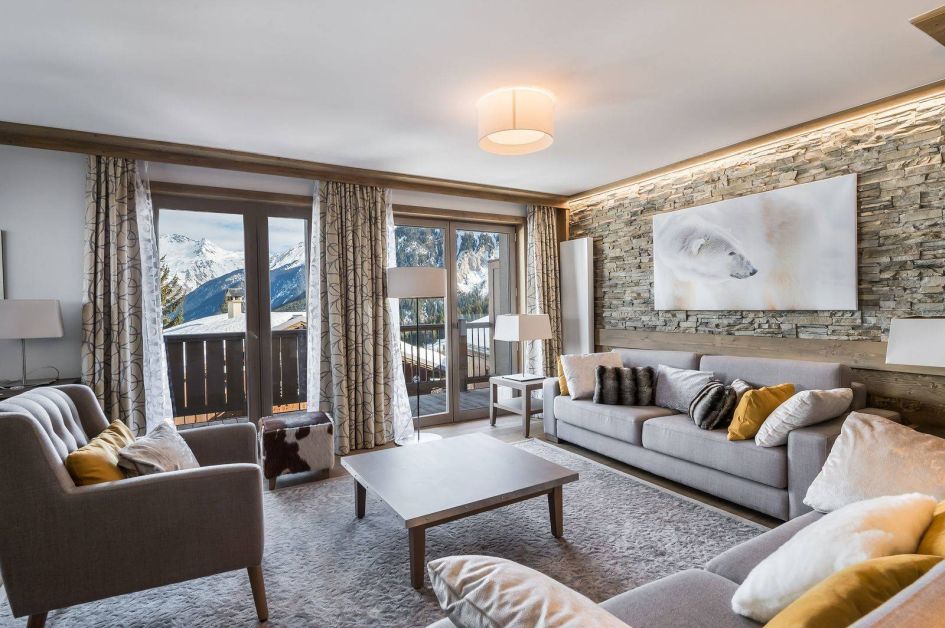 luxury self-catered chalets, self-catered ski chalets, Carre Blanc 6, self-catered chalets in Courchevel, Courchevel self-catered ski chalets