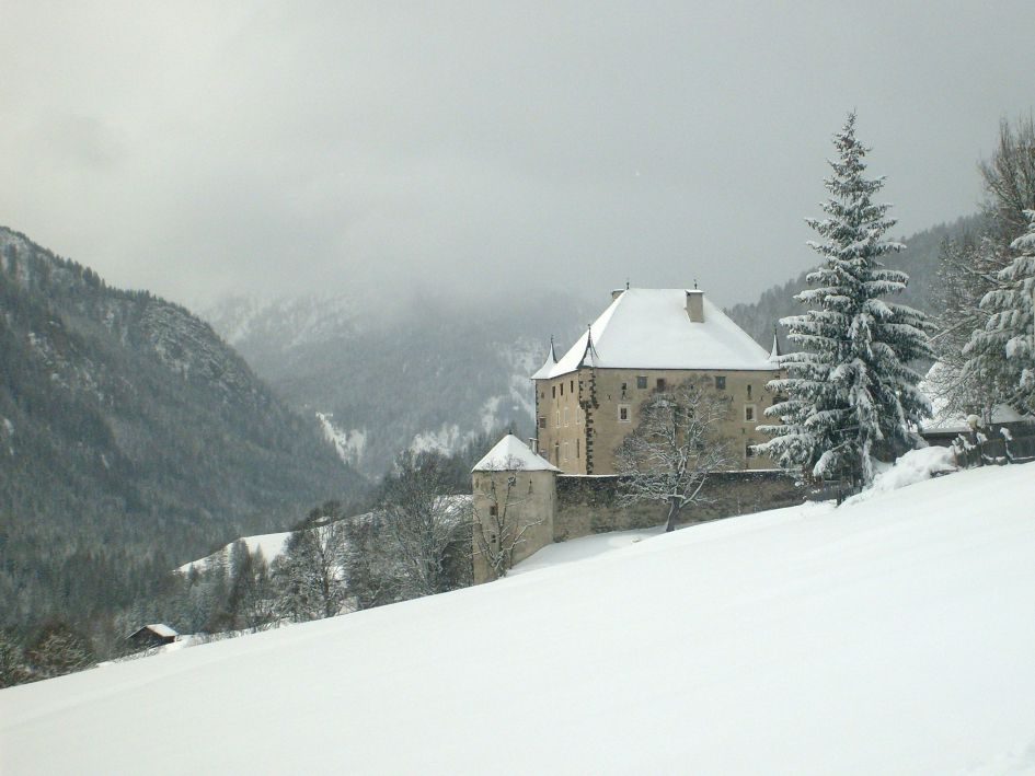 Ciastel-Colz-Alta-Badia-Credit-Wikipedia