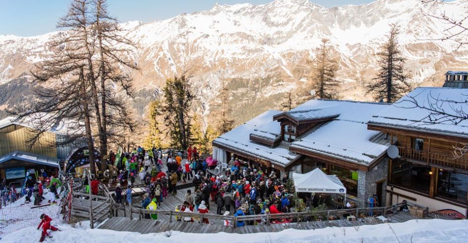 Après ski in Megeve is taken just as serious as skiing in Megeve! There are a number of après ski venues available for your next luxury ski holiday in Megeve.