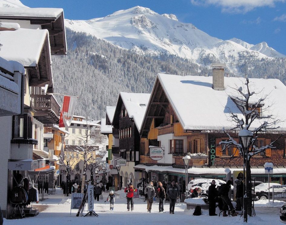 St Anton ski town, St Anton Ski resort