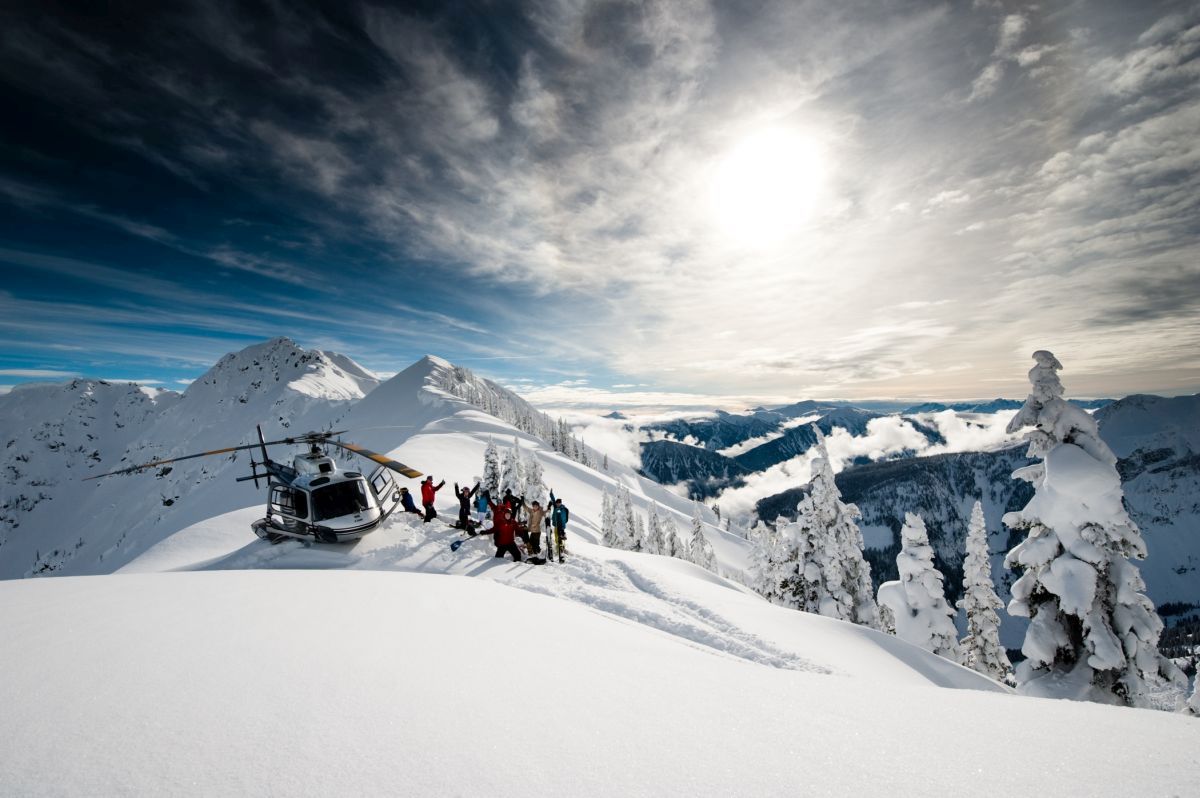 heli ski Canada, heli ski Revelstoke, heli skiing Canada, heli skiing Revelstoke, Revelstoke BC, Champagne powder in Canada