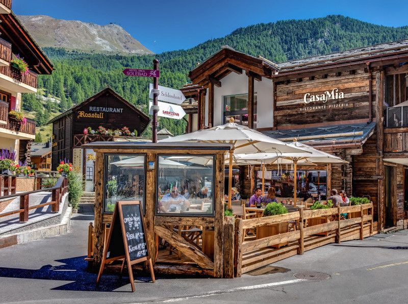 Italian restaurant Zermatt, CasaMia, offers an idyllic, central spot for a lunch in Zermatt to refuel after a morning skiing in Zermatt