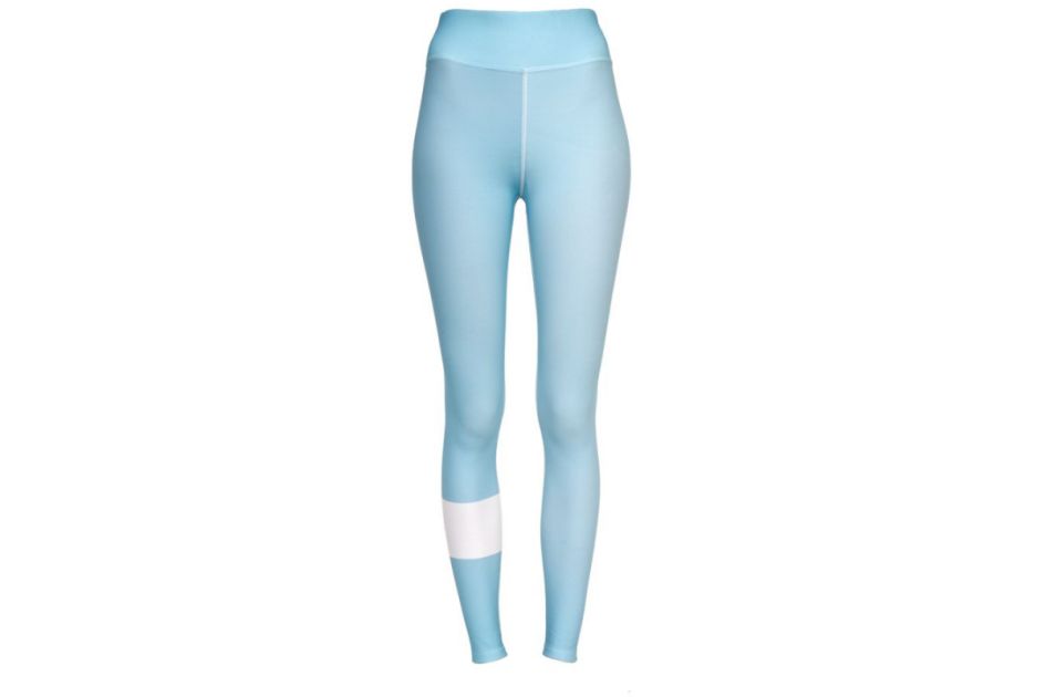 gifts for ski lovers, womens ski base layer, womens ski thermals, best ski thermals