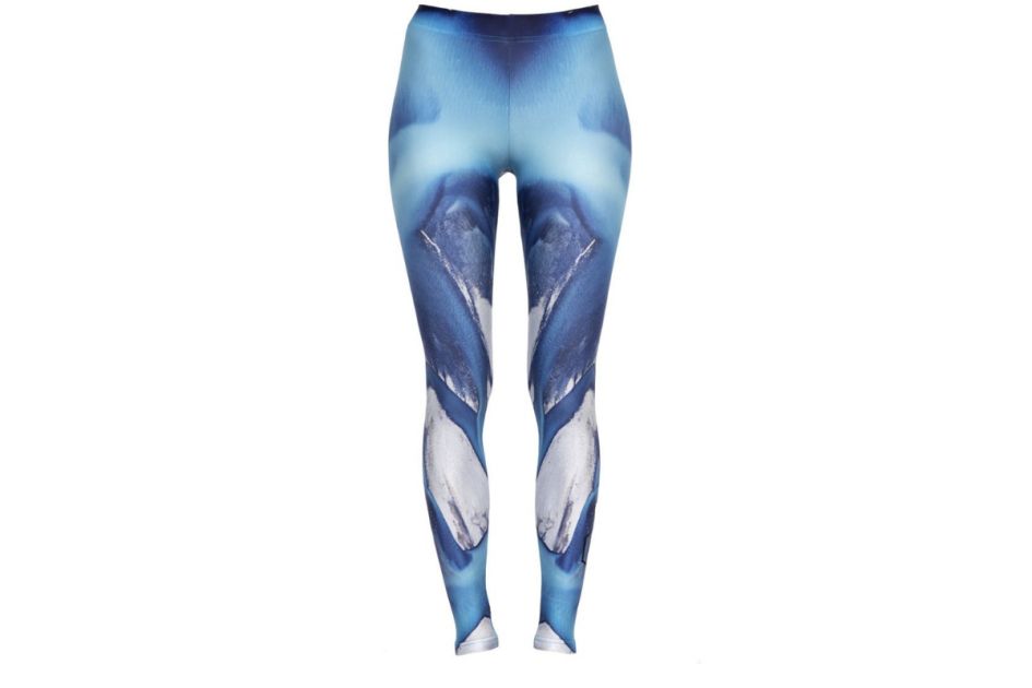 Christmas gifts for ski lovers, ski thermals, ladies ski thermals, technical ski thermals