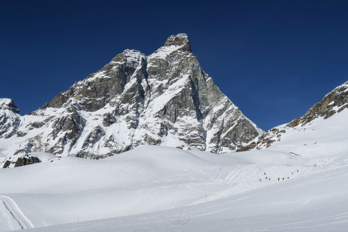 luxury ski holiday in Cervinia, Cervinia skiing, ski resort Cervinia, Matterhorn Views Cervinia, Monte Cervino