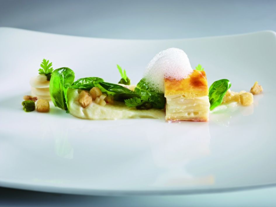 gourmet dining at Alpina Gstaad, catered ski holiday