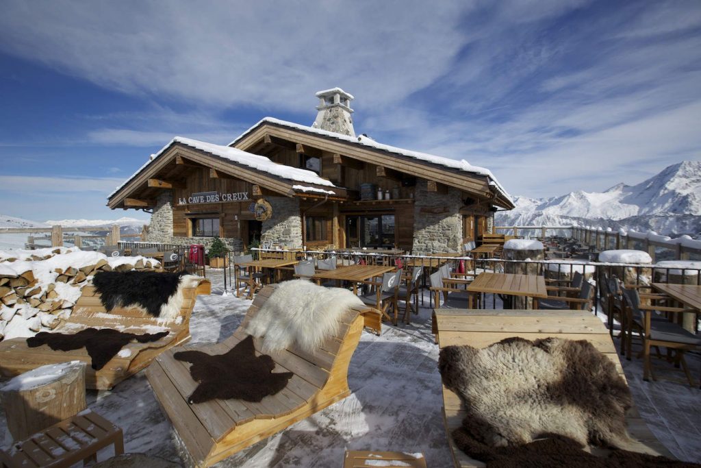 best mountain restaurant in Courchevel, Courchevel mountain restaurant, best restaurants in Courchevel, hidden gems in the Three Valleys