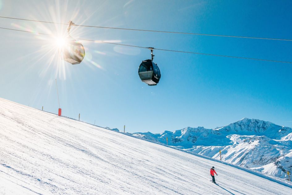 Top of Piste M, Solaise gondola, ski holidays Val d'Isère