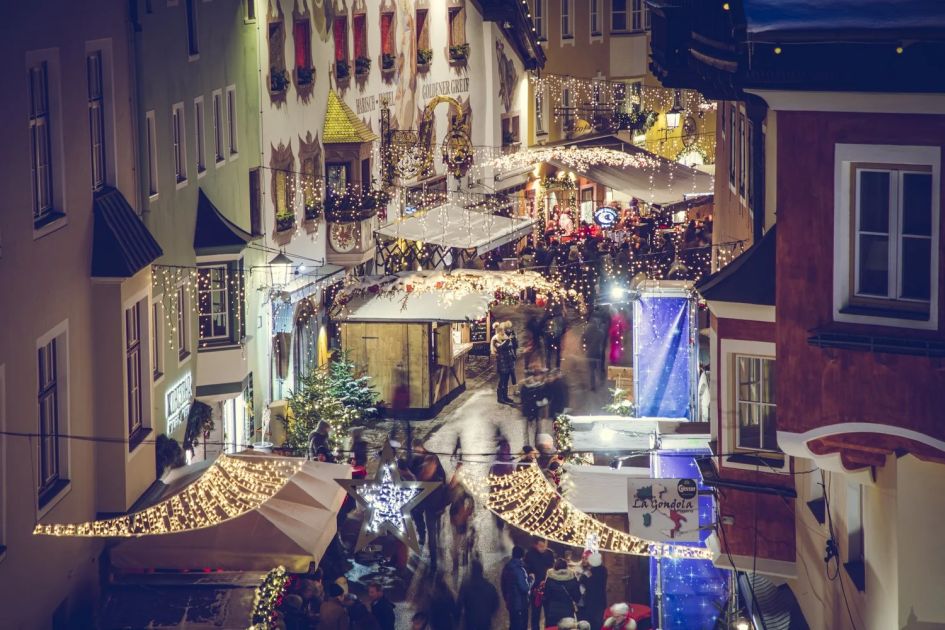 Kitzbühel Christmas Markets. Credits: Kitzbühel Tourism. Defrancesco Kitzbühel Christmas Markets. Christmas Markets in Austria.