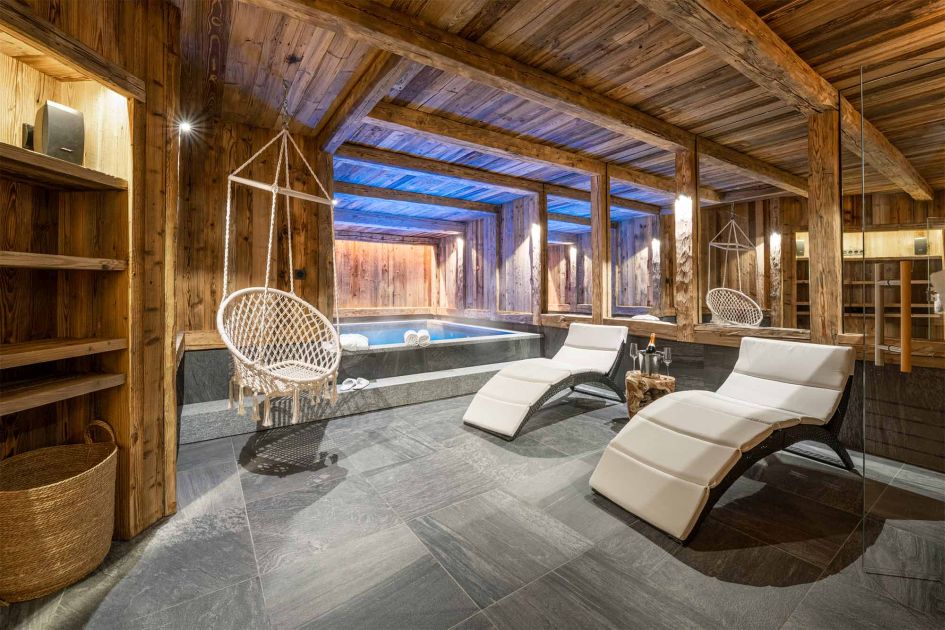 Spa Area of Chalet Inuit, Val d'Isère The spa area in Chalet Inuit, one of the chalets in Val d'Isère offering a contactless catered experience.