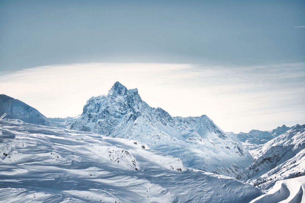 Beautiful Views and Fresh Mountain Air in St Anton. Credit : Patrick Bätz luxury ski holidays in January made better with fresh mountain air and beautiful views