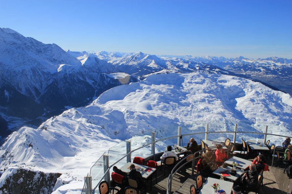 Le Panoramic Restaurant in Brévent. Credit: Chamonet Le Panoramic restaurant in Brévent