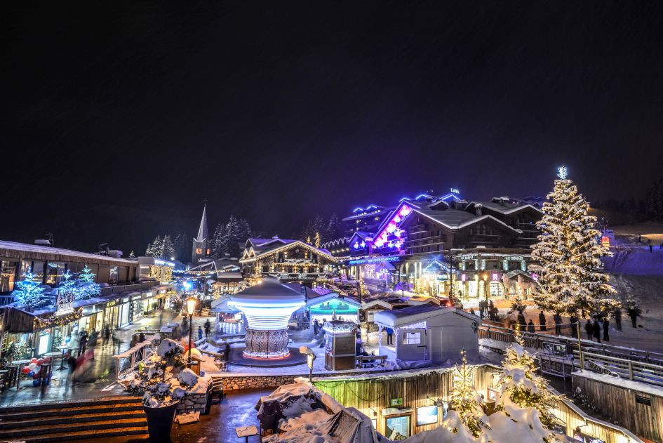 Night time in Courchevel 1850 Centre, La Croisette 