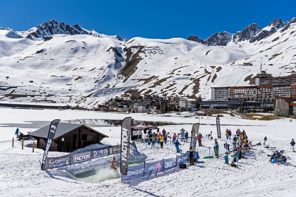 Pond skimming in Tignes is just ones of the reasons it makes such a great spring ski resort.