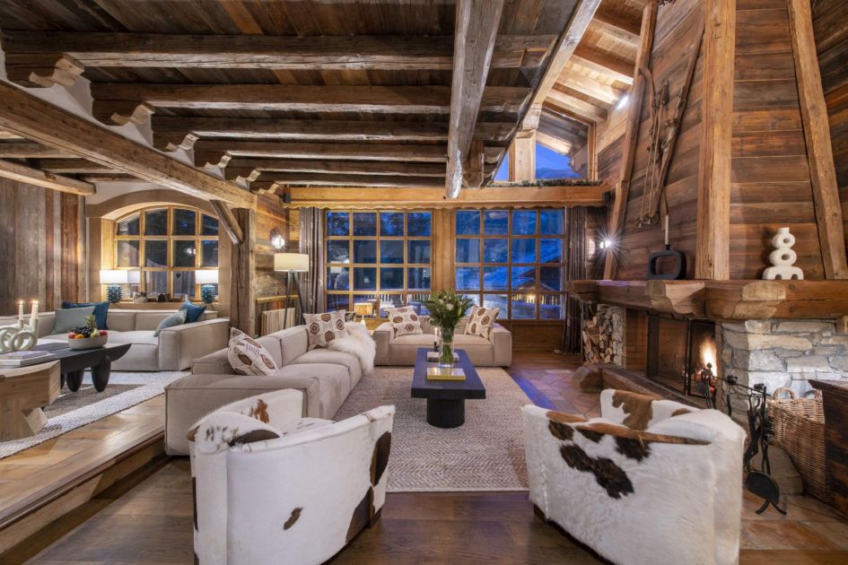 Chalet Yeti is one of our luxury self catered chalets in France, marrying a traditional Alpine design with plush furnishings, to offer beautiful chalet interiors to relax in.