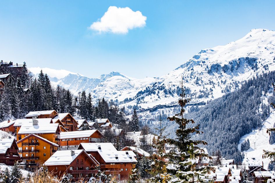 Méribel showcases a traditional alpine charm © Sylvain Aymoz Méribel's typical wooden chalets, snow-topped trees and magnificent mountain scenery paint a real dream winter ski destination to visit in the 3 Valleys!
