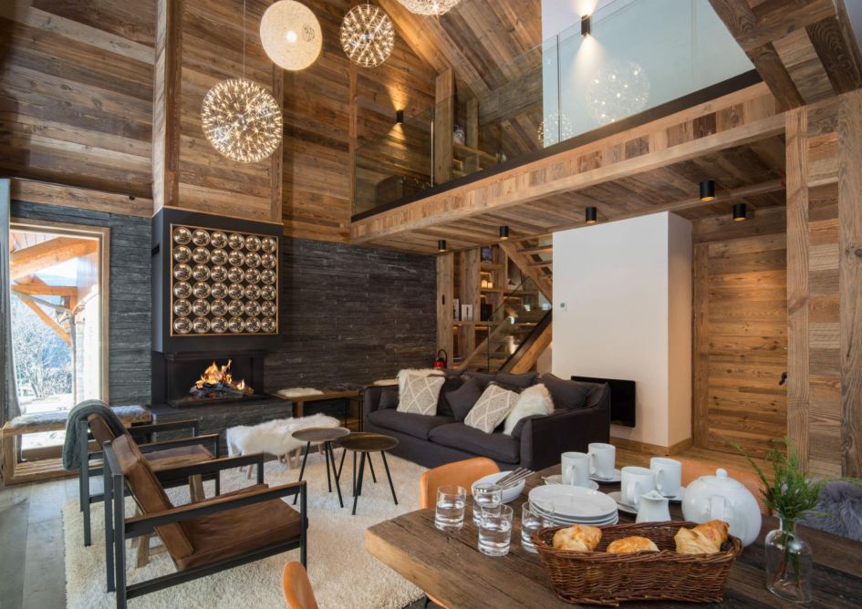 As one of our Méribel Village chalets, Chalet Le Koissou features expansive modern chalet interiors, benefitting from a typical chic alpine style and an enviable location in the village!