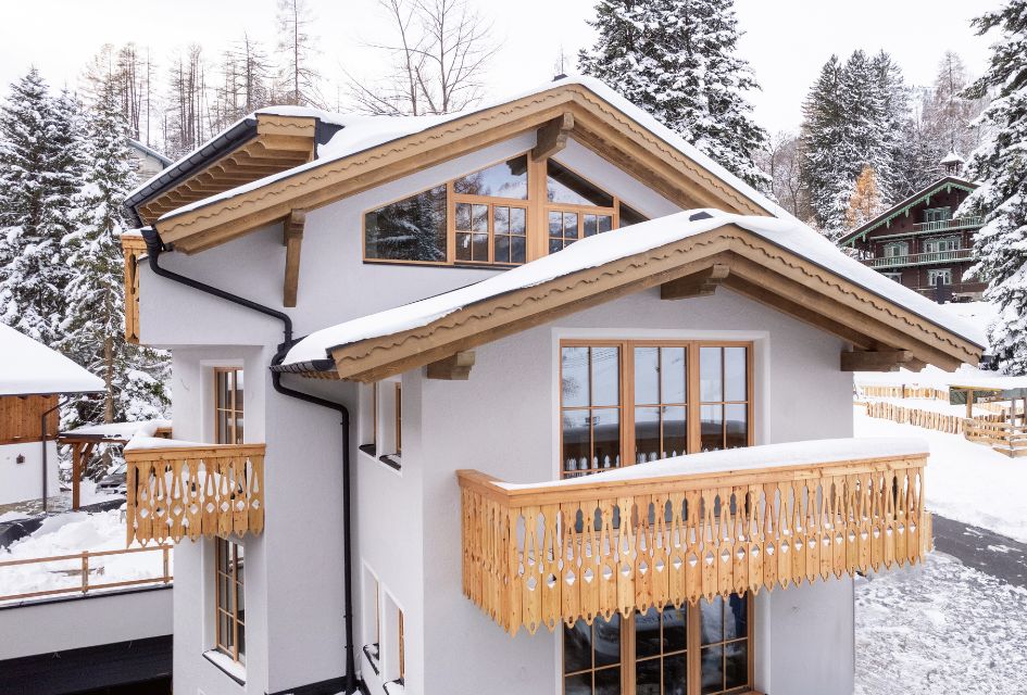 Chalet Culm nestled at the bottom of the blue Zammermoos-St Anton piste, Austria