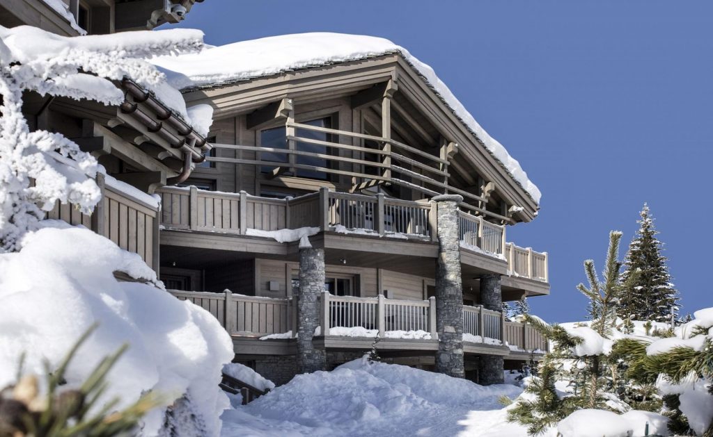 Chalet Panmah, Courchevel 1850 Chalet Panmah nestled along the blue Cospillot slope in Courchevel 1850