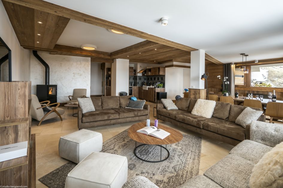 The living room of Cocoon Apartment 6, a luxury apartment in Val Thorens sleeping up to 12 guests.